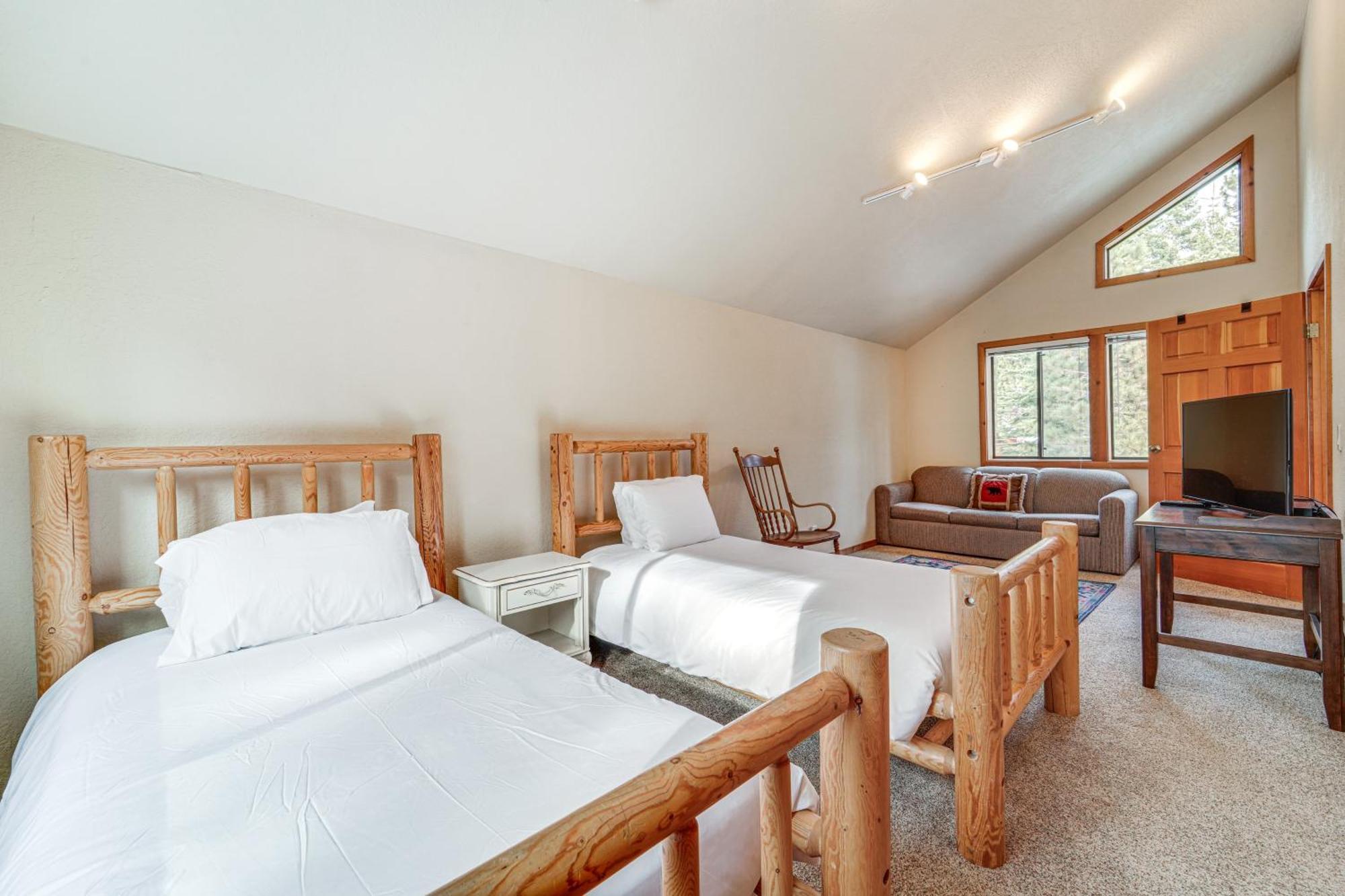 Family-Friendly Truckee Cabin In Tahoe Donner! Екстериор снимка