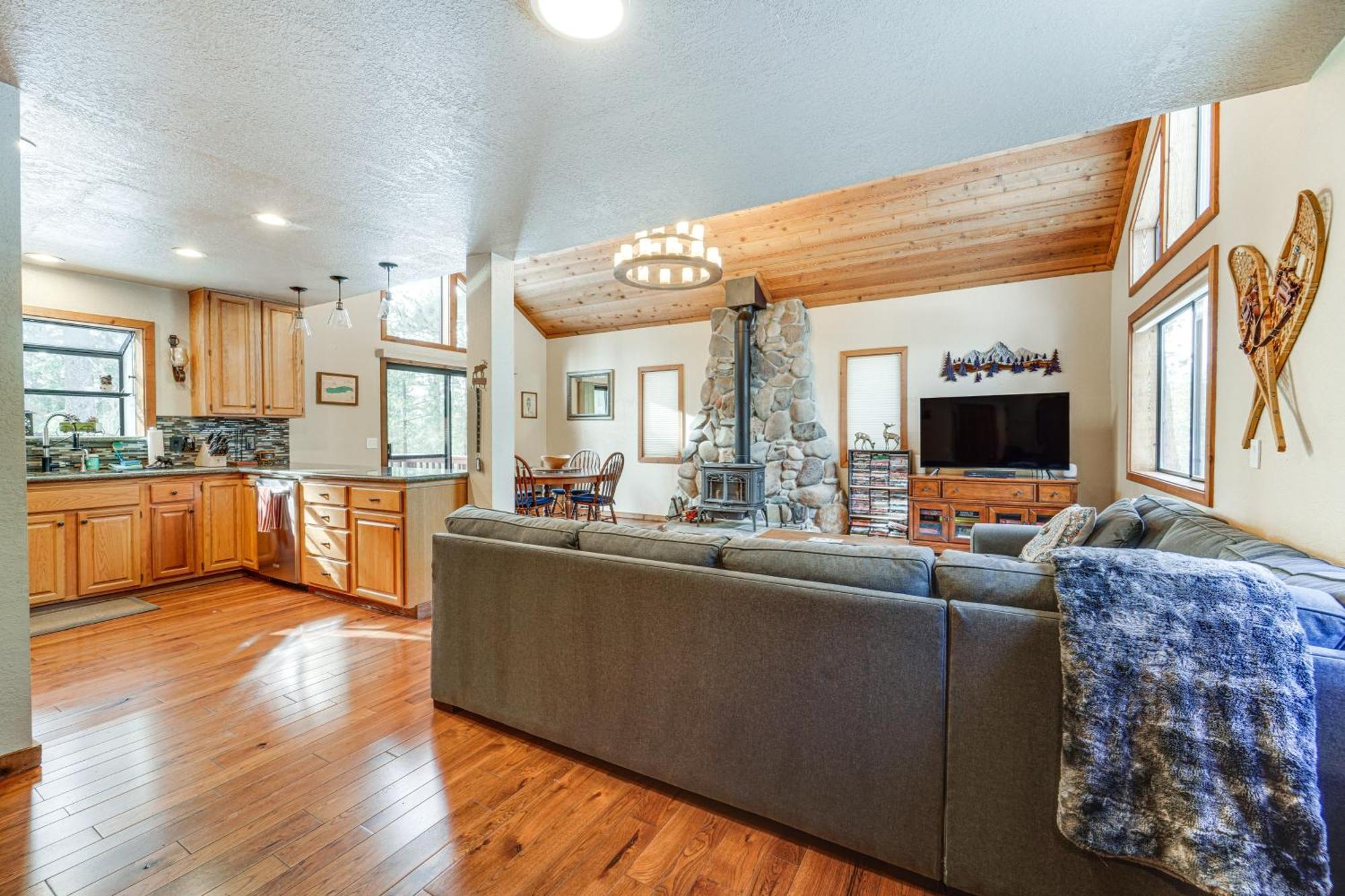 Family-Friendly Truckee Cabin In Tahoe Donner! Екстериор снимка